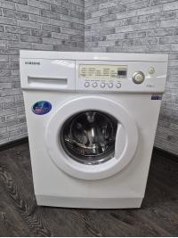 Стиральная машина SAMSUNG F 1043